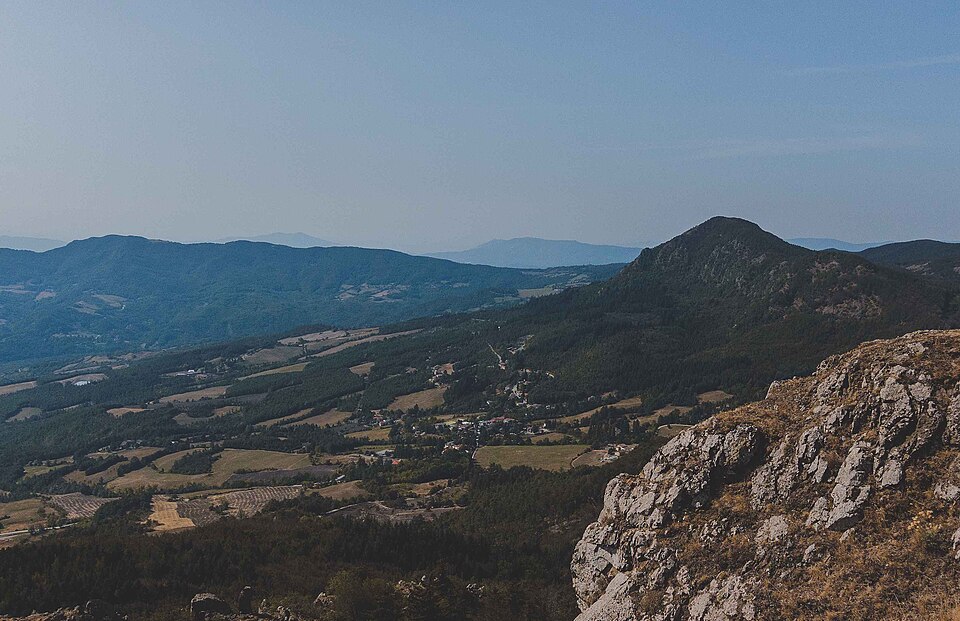 Monte Beni nel territorio di Covigliaio e Firenzuola, meta del sentiero 735.