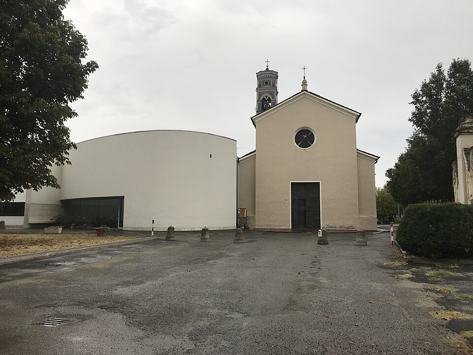 La chiesa di Villa Gavassa, a Reggio Emilia, punto di riferimento della partenza.